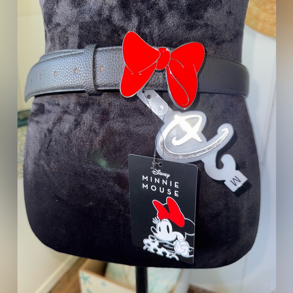 Minnie Mouse Red Bow Belt NWT